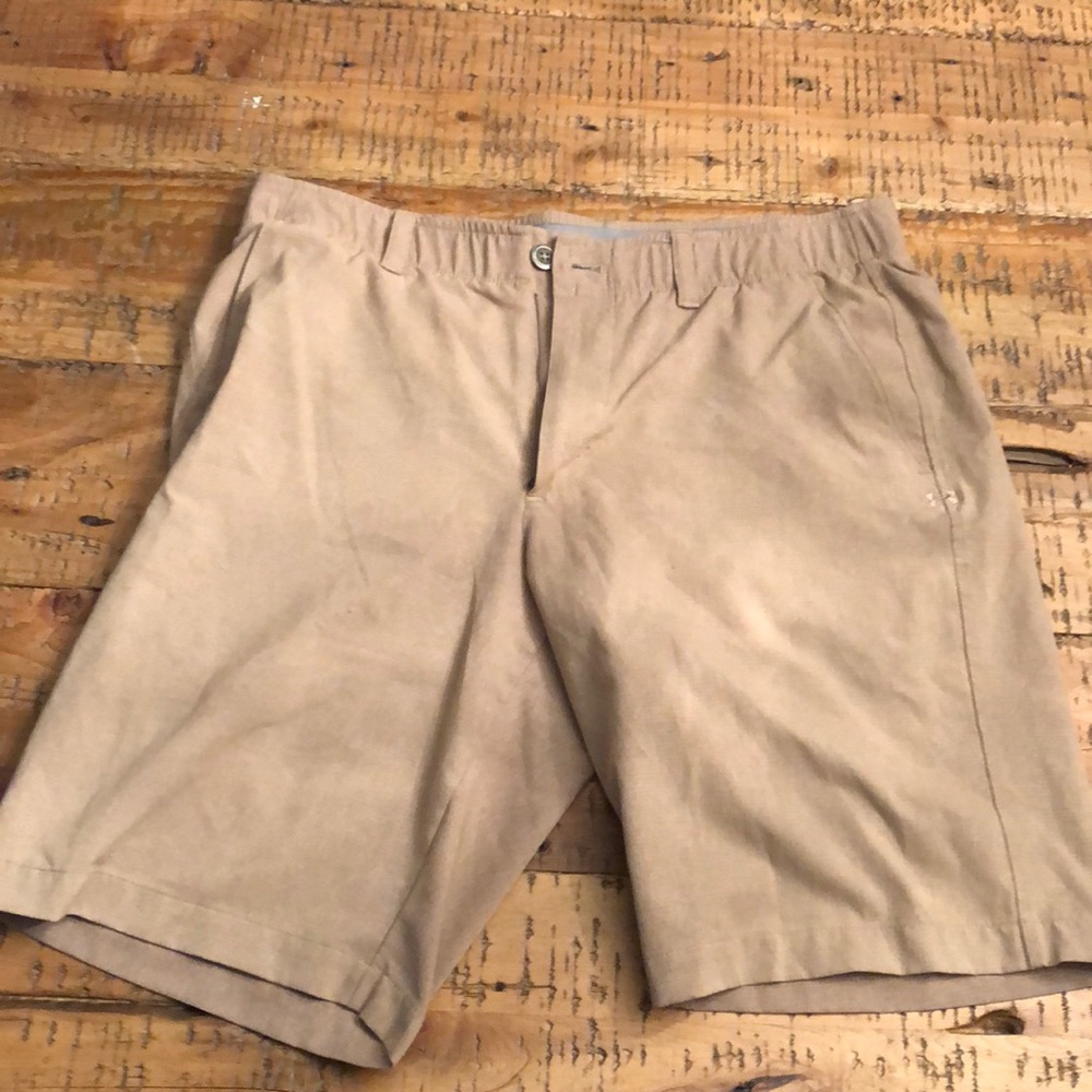 Golf shorts